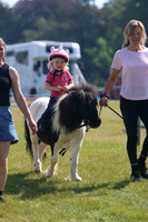 CANDID/ AROUND THE SHOWGROUND